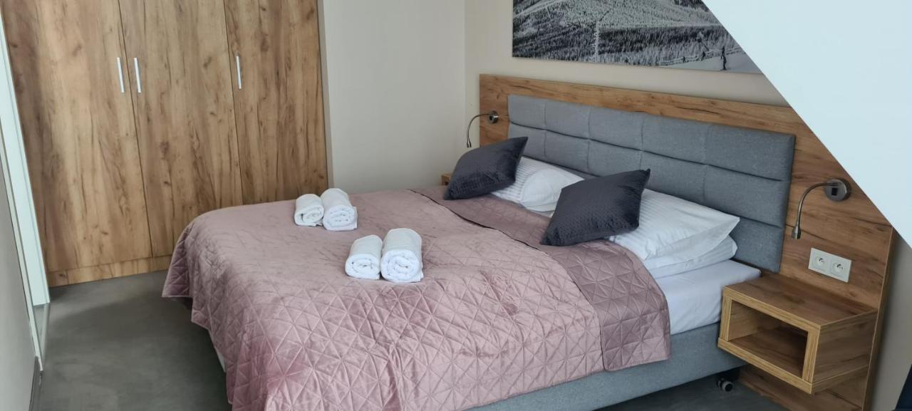 Aparthotel Apartamenty Czarna Gora 408 Сєнна Екстер'єр фото