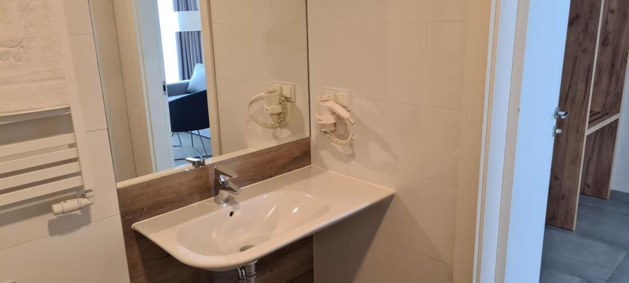 Aparthotel Apartamenty Czarna Gora 408 Сєнна Екстер'єр фото