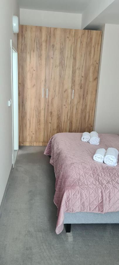 Aparthotel Apartamenty Czarna Gora 408 Сєнна Екстер'єр фото