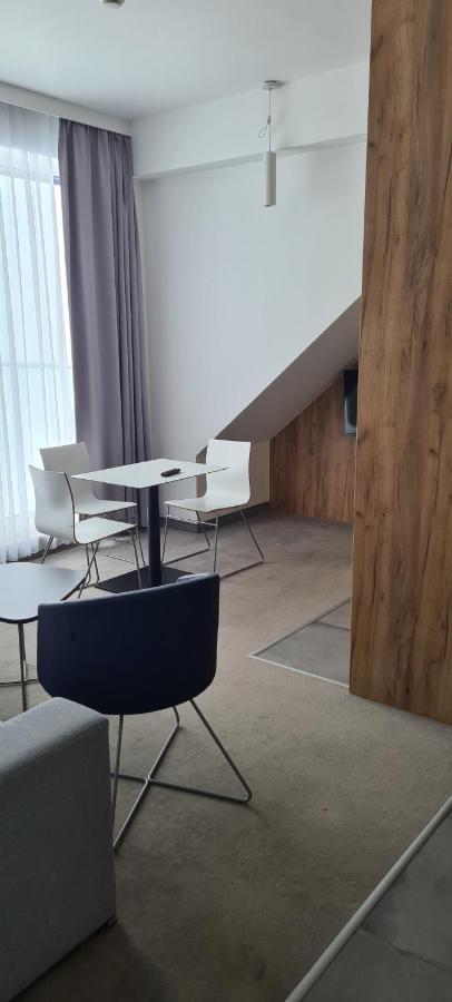 Aparthotel Apartamenty Czarna Gora 408 Сєнна Екстер'єр фото